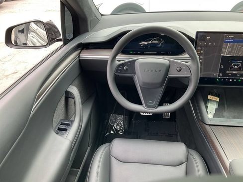 Used 2023 Tesla Model X AWD/4WD image 38