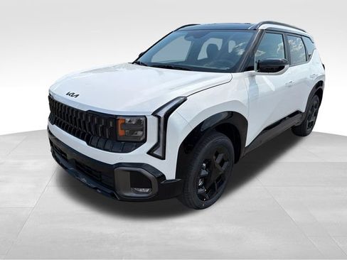 New 2027 Kia Seltos X-Line S w/ X-Line S Premium Package AWD/4WD image 3