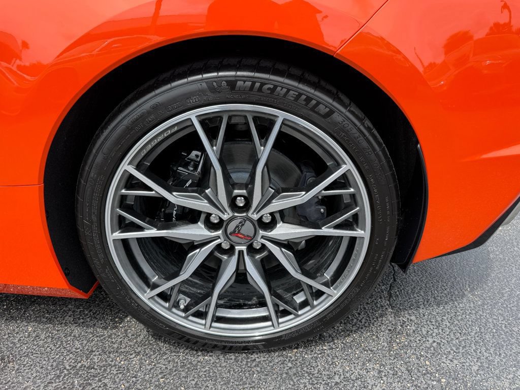 Used 2026 Chevrolet Corvette Stingray Premium Conv w/ Chrome Exterior Badge Package RWD image 30