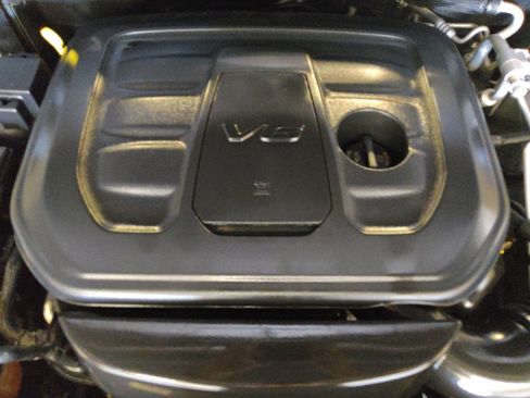 Used 2020 Dodge Durango SXT w/ 3rd Row Seating Group RWD image 30