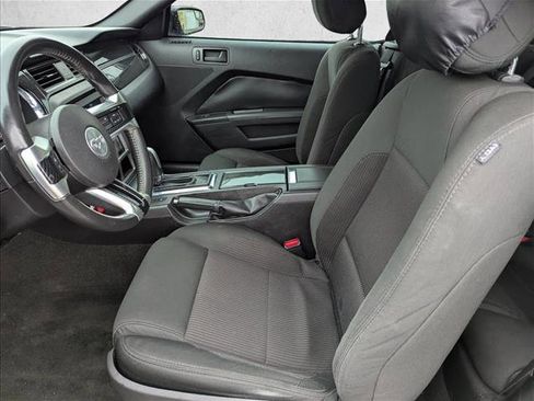 Used 2014 Ford Mustang Convertible RWD image 21