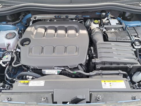 New 2026 Volkswagen Tiguan SE R-Line FWD image 29