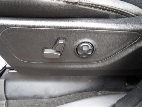 Used 2021 RAM 1500 Big Horn AWD/4WD image 13