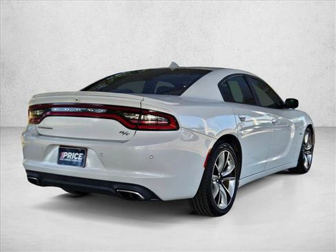 Used 2015 Dodge Charger R/T w/ Plus Group RWD image 5
