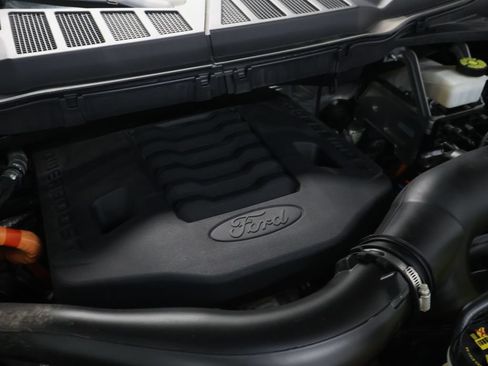 Used 2023 Ford F150 Lariat w/ Equipment Group 502A High AWD/4WD image 29