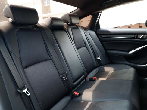 Used 2020 Honda Accord Sport image 14