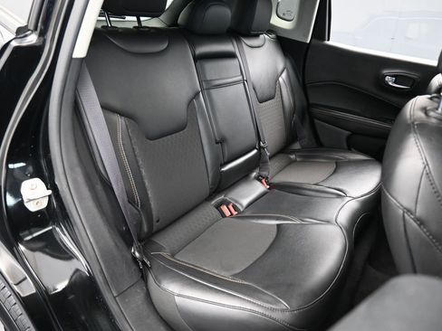 Used 2019 Jeep Compass Latitude w/ Popular Equipment Group image 41