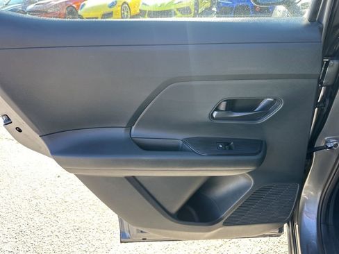 Used 2025 Nissan Kicks S image 24