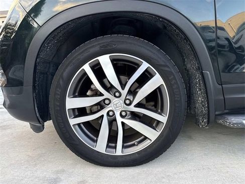 Used 2016 Honda Pilot Touring image 4