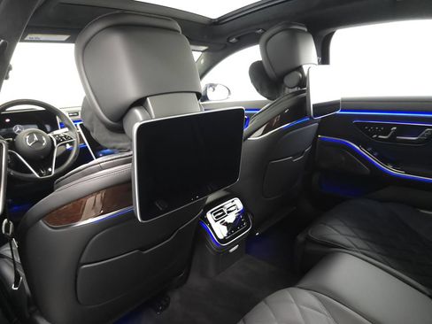 Certified 2024 Mercedes-Benz S 580 4MATIC Sedan image 31