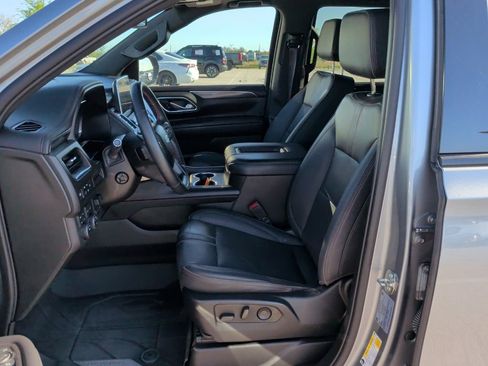 Used 2023 Chevrolet Tahoe RST w/ Luxury Package AWD/4WD image 13