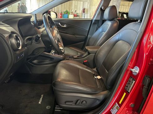 Used 2022 Hyundai Kona Limited image 14