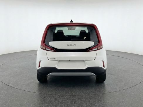 Used 2025 Kia Soul LX w/ LX Technology Package image 7