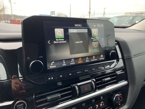 Used 2024 Nissan Pathfinder SL image 20