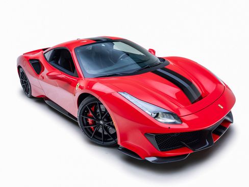 Used 2020 Ferrari 488 Pista Coupe RWD image 39