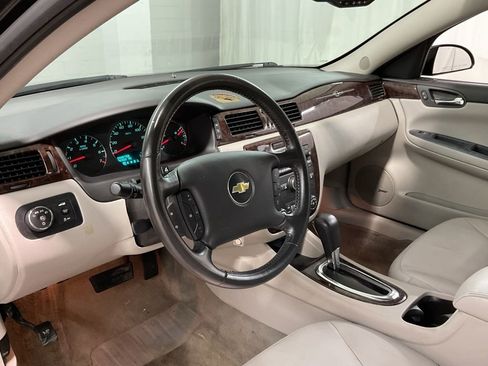 Used 2014 Chevrolet Impala LTZ FWD image 16