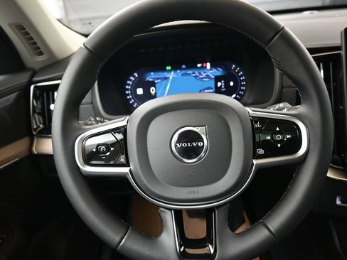 New 2026 Volvo XC90 B6 Plus w/ Protection Package Premier image 27