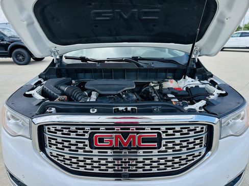 Used 2018 GMC Acadia Denali w/ Technology Package AWD/4WD image 49