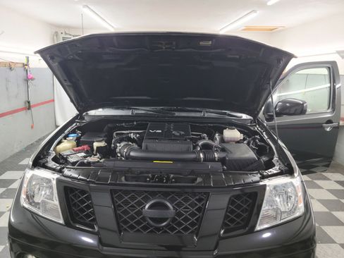 Used 2021 Nissan Frontier SV w/ Midnight Edition Floor Mats image 21