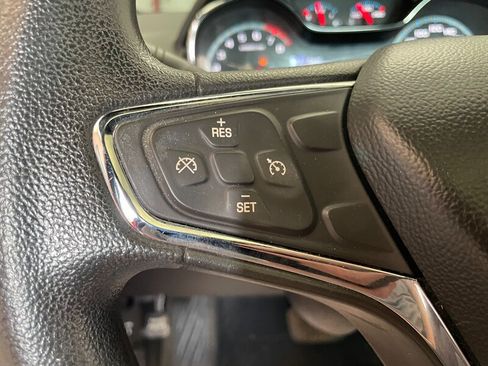 Used 2018 Chevrolet Cruze LT FWD image 11