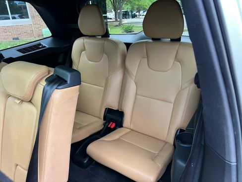 Used 2017 Volvo XC90 T6 Momentum w/ Vision Package AWD/4WD image 20
