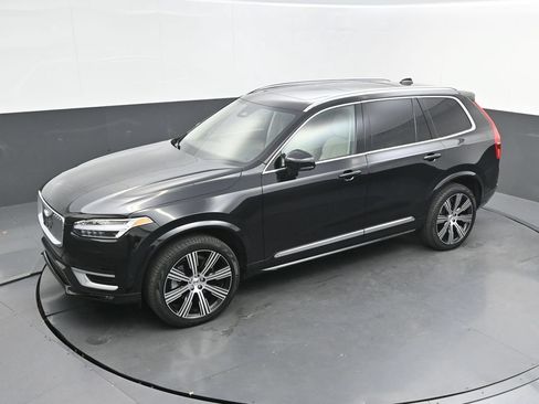 Certified 2024 Volvo XC90 B6 Plus w/ Protection Package Premier AWD/4WD image 23