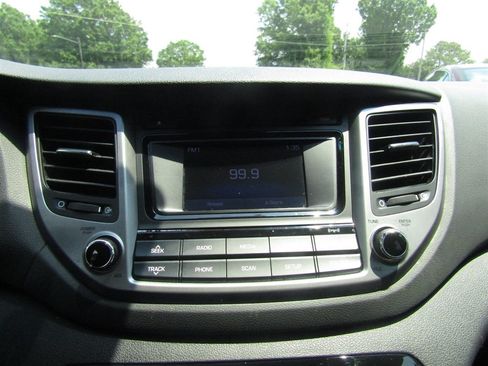 Used 2016 Hyundai Tucson SE w/ Option Group 12 AWD/4WD image 27