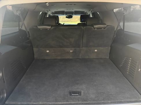 Used 2015 GMC Yukon XL SLT image 37