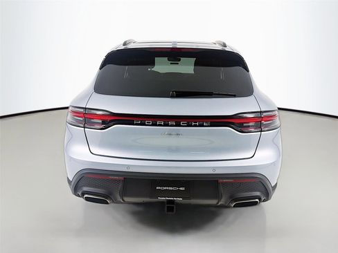 New 2025 Porsche Macan image 27