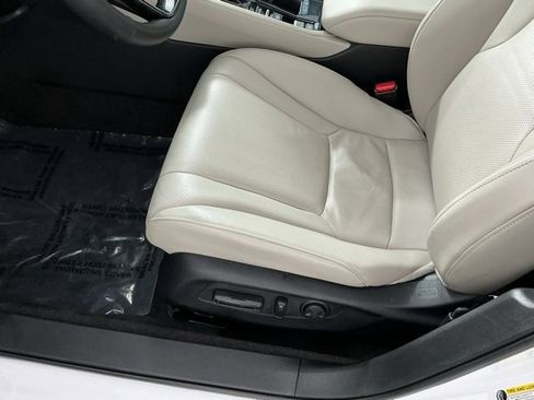 Used 2023 Honda Accord EX-L image 8