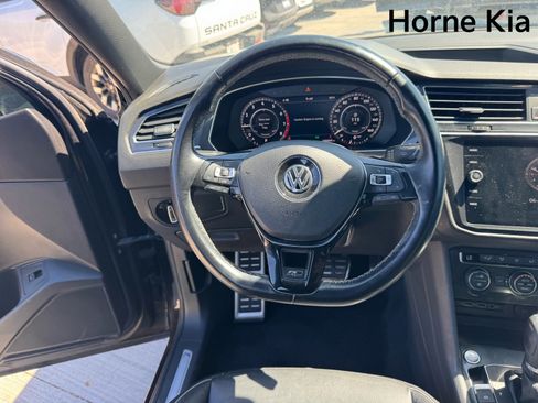Used 2018 Volkswagen Tiguan SEL Premium AWD/4WD image 16
