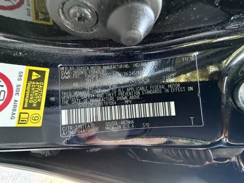 Used 2017 Toyota Highlander Plus FWD image 39