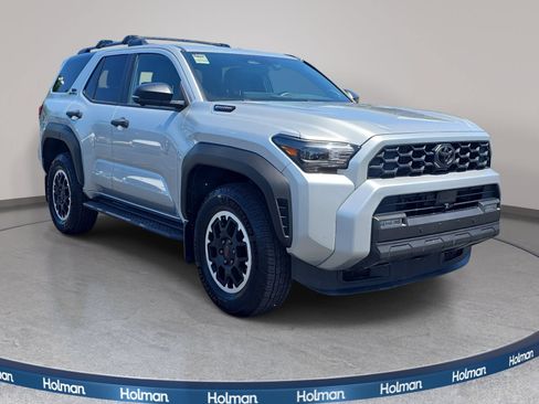 Used 2025 Toyota 4Runner TRD Off-Road Premium w/ Tow Technology Package AWD/4WD image 4