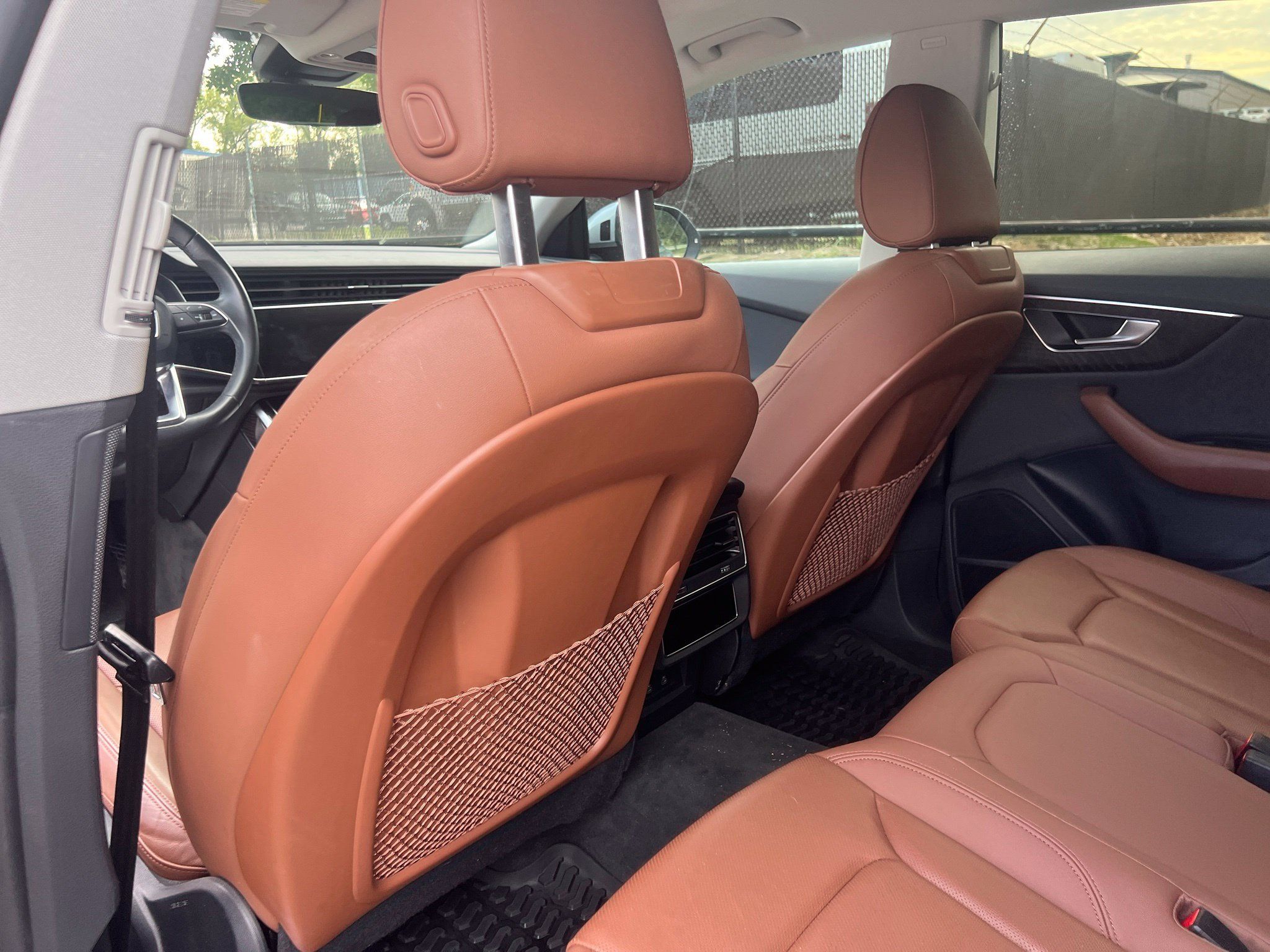 Used 2022 Audi Q8 Premium Plus AWD/4WD image 14