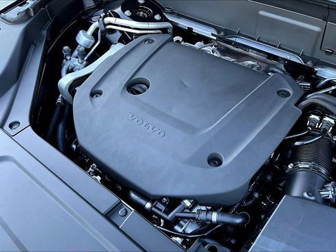 New 2026 Volvo XC90 B6 Plus image 34