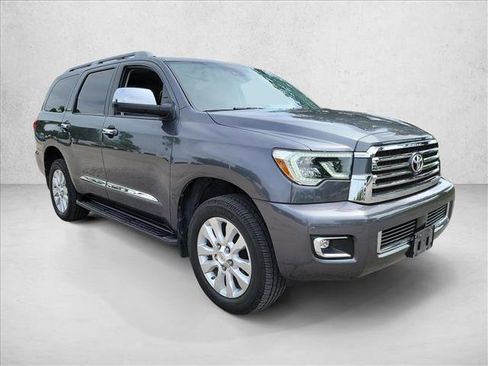 Used 2020 Toyota Sequoia Platinum AWD/4WD image 3