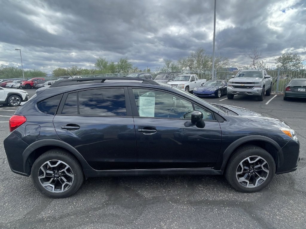 Used 2017 Subaru Crosstrek 2.0i Premium AWD/4WD image 14