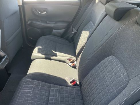 Certified 2023 Honda HR-V LX image 16