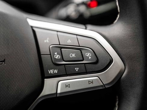 New 2026 Volkswagen Tiguan SE image 27