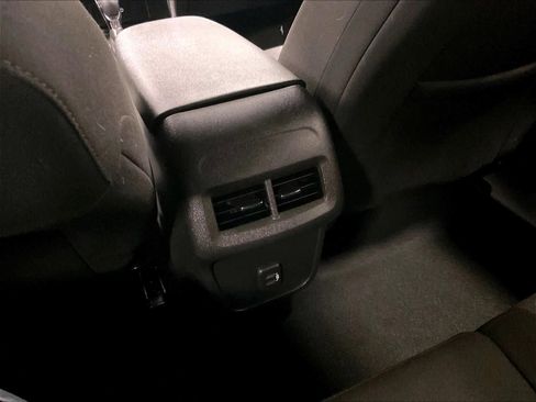 Used 2022 Chevrolet Equinox LT image 27