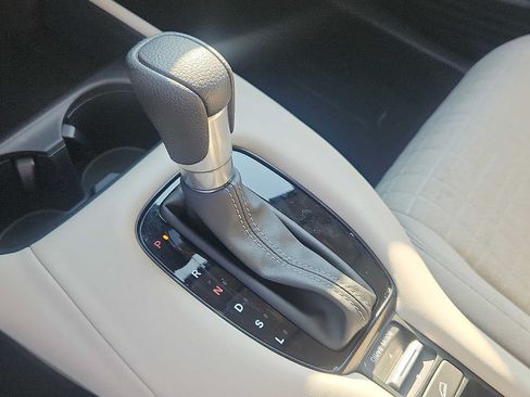 Certified 2026 Honda HR-V LX image 14