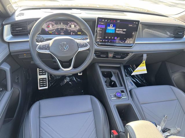 New 2026 Volkswagen Tiguan SE R-Line FWD image 7
