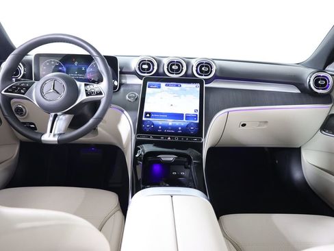 Used 2025 Mercedes-Benz C 300 4MATIC Sedan image 41