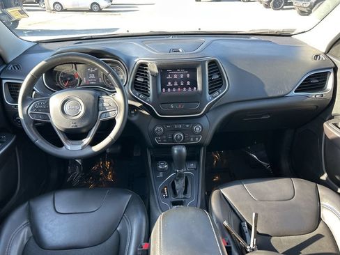 Used 2020 Jeep Cherokee Latitude Plus AWD/4WD image 32