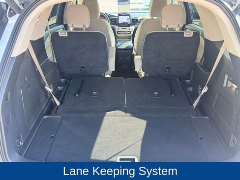 Certified 2023 Ford Explorer XLT image 7