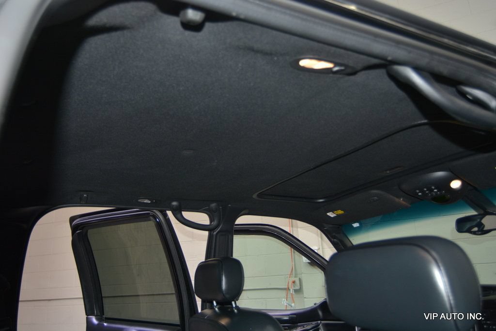Used 2002 Lincoln Blackwood RWD image 18