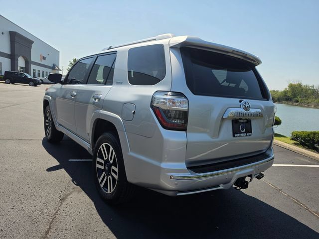 Used 2022 Toyota 4Runner Limited AWD/4WD image 13