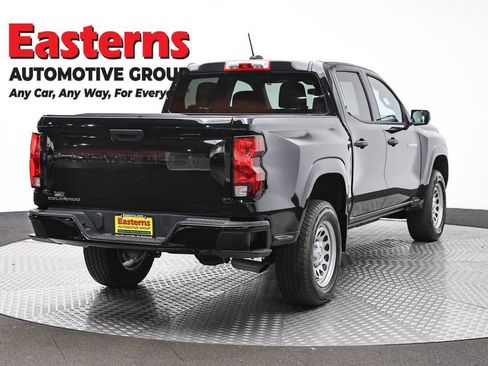 Used 2023 Chevrolet Colorado W/T RWD image 5