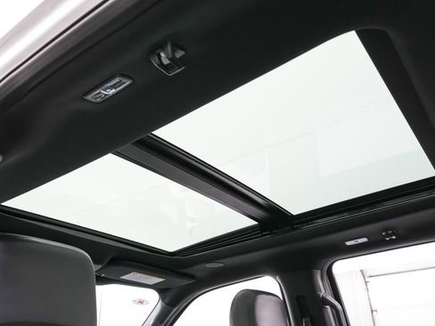 Certified 2025 Ford F250 Platinum image 26