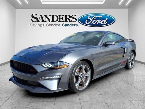 Used 2022 Ford Mustang GT Premium w/ Equipment Group 401A image 5